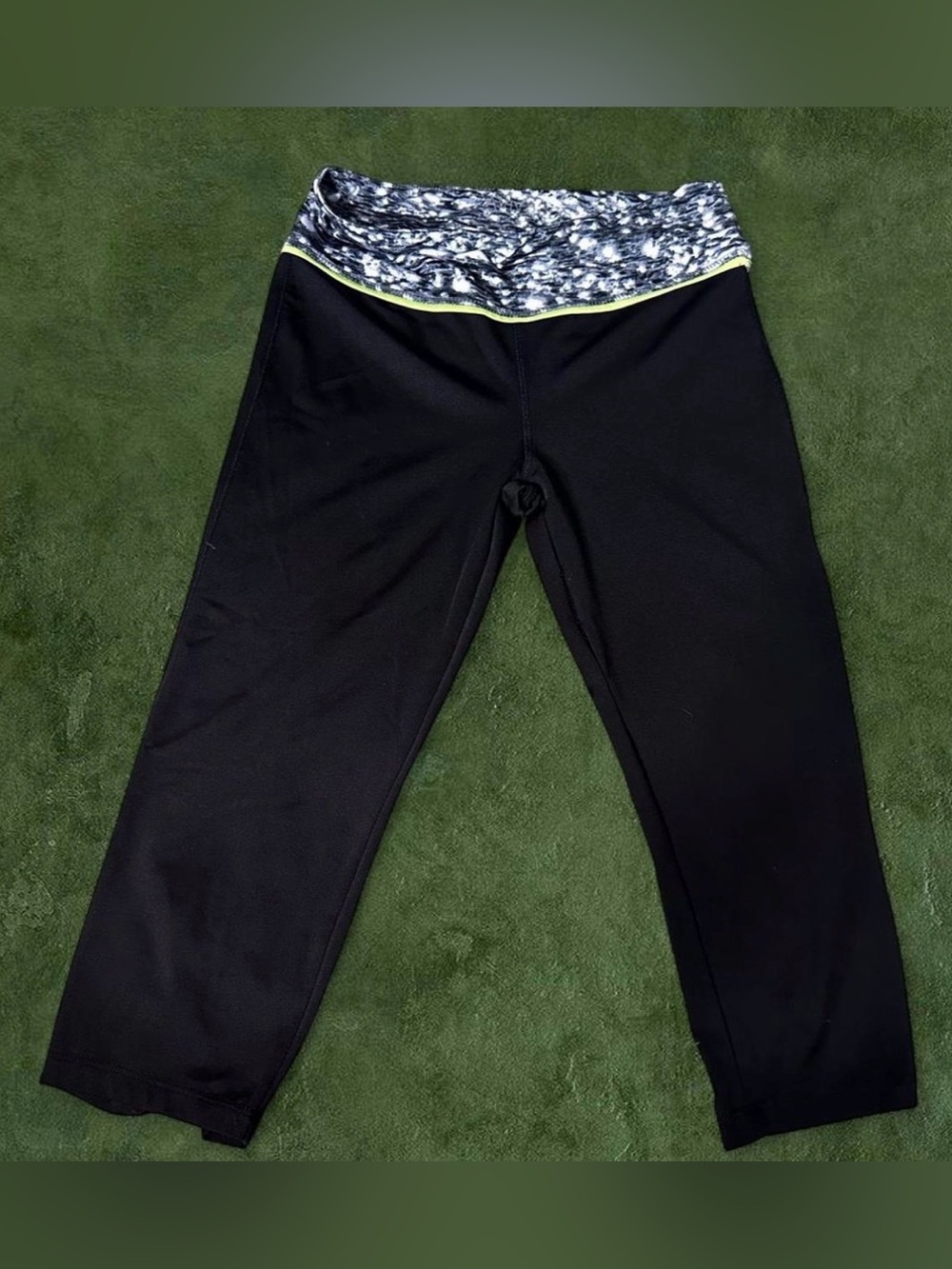 Women's Black Capri Leggings